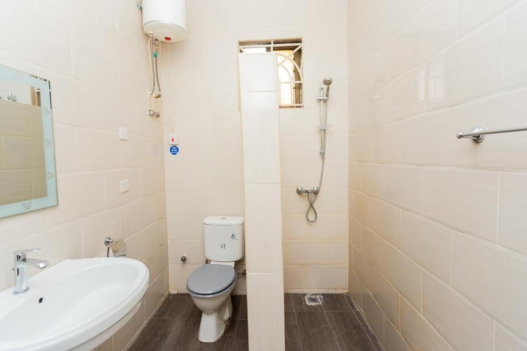 Dann Residence Ogbodjo Bagian luar foto