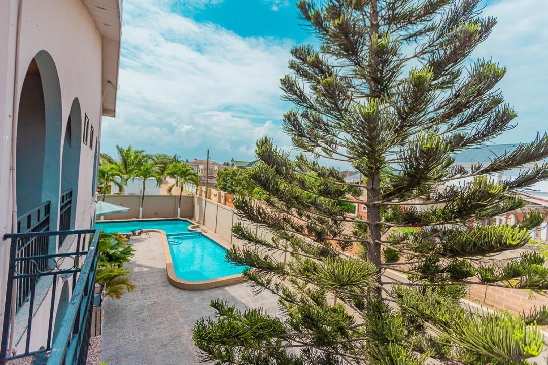 Dann Residence Ogbodjo Bagian luar foto