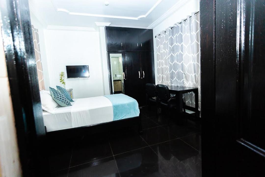 Dann Residence Ogbodjo Bagian luar foto